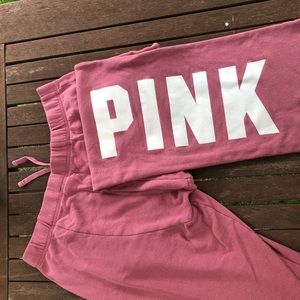 PINK boyfriend pants in Soft Bergonia & Gold M